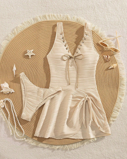 Badeanzug mit V-Ausschnitt, Trägern und Struktur