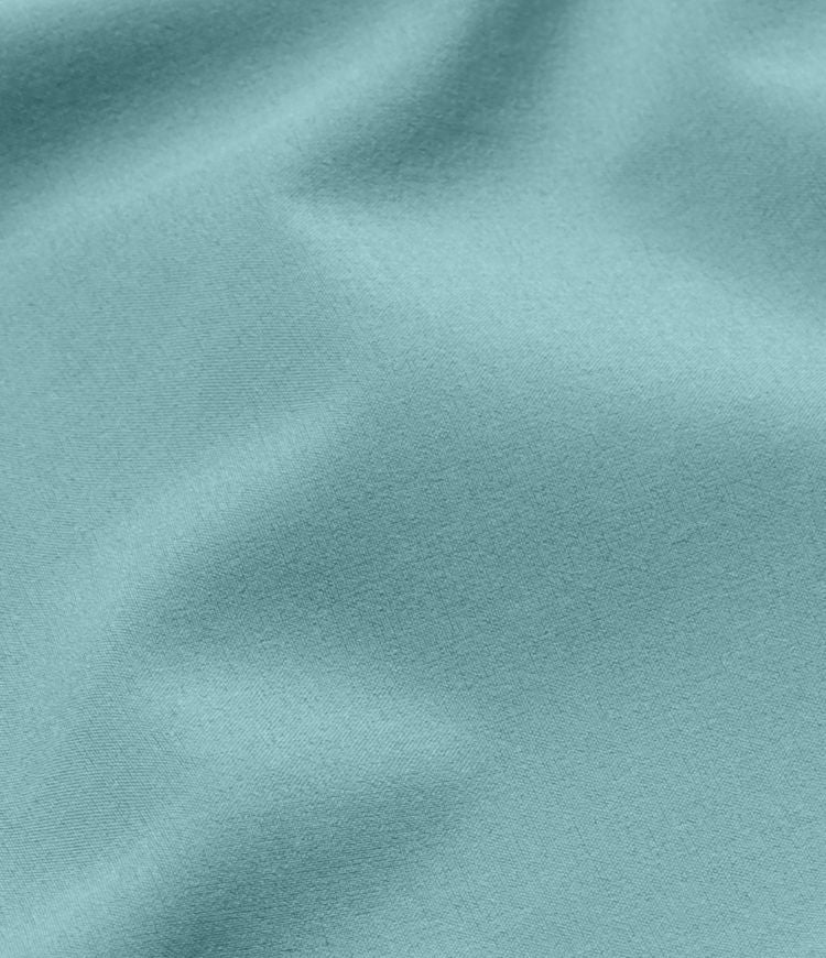 Breezeful™ Rückenfreies, fließendes Midi-Freizeitkleid mit Racerback, Seitentaschen und High-Low-Design - schnelltrocknend