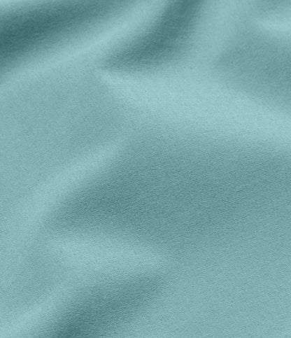 Breezeful™ Rückenfreies, fließendes Midi-Freizeitkleid mit Racerback, Seitentaschen und High-Low-Design - schnelltrocknend