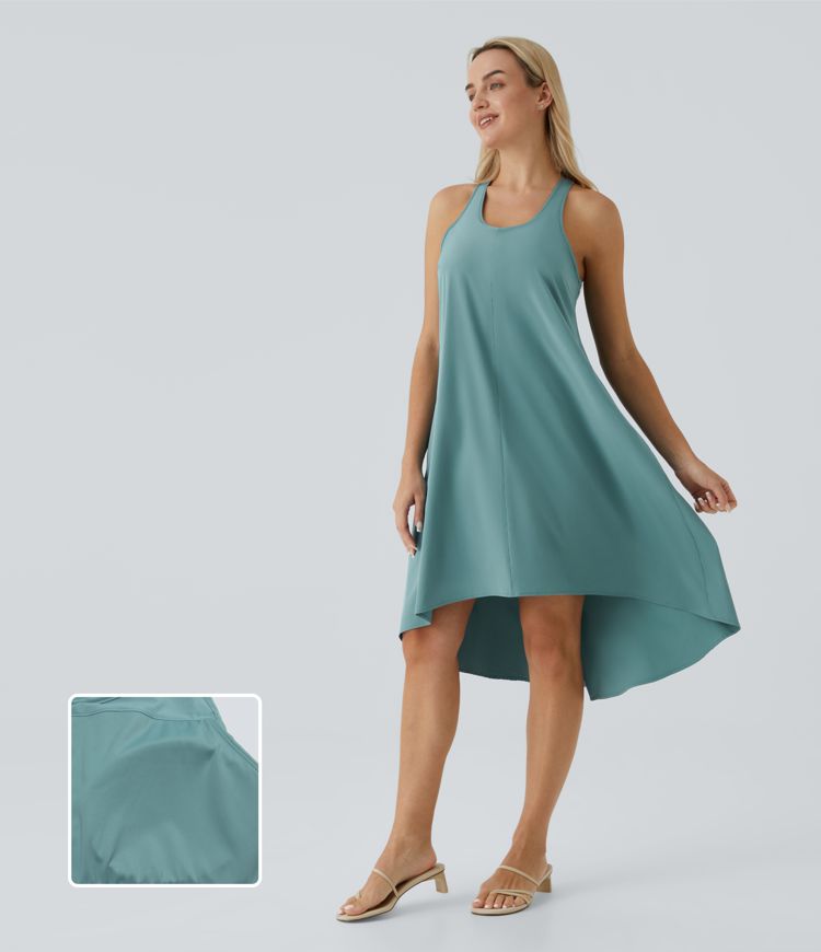 Breezeful™ Rückenfreies, fließendes Midi-Freizeitkleid mit Racerback, Seitentaschen und High-Low-Design - schnelltrocknend