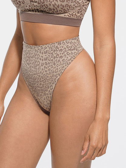 Nahtlose Shaping-Panties im Leo-Look